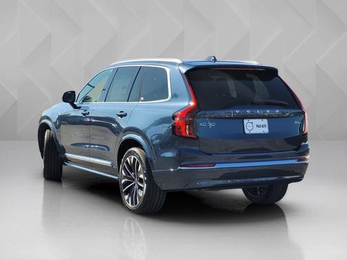 2026 Volvo XC90 Plus