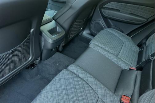2025 Volvo XC60 Core