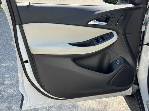 2022 Buick Encore GX Essence