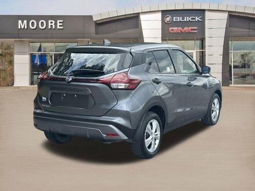 2024 Nissan Kicks S