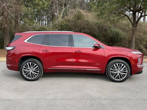 2025 Buick Enclave Avenir