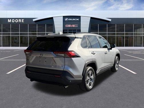 2024 Toyota RAV4 Hybrid LE