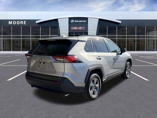 2024 Toyota RAV4 Hybrid LE