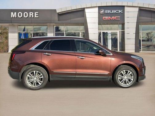 2022 Cadillac XT5 Premium Luxury
