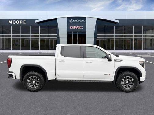 Summit White 2024 GMC Sierra 1500 AT4