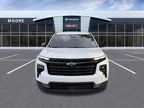 Summit White 2024 Chevrolet Traverse LS