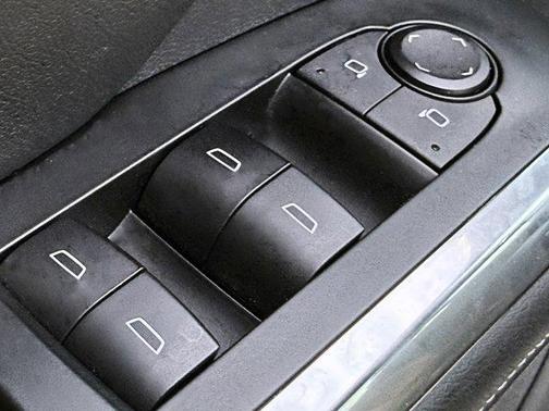 Summit White 2024 Chevrolet Traverse LS