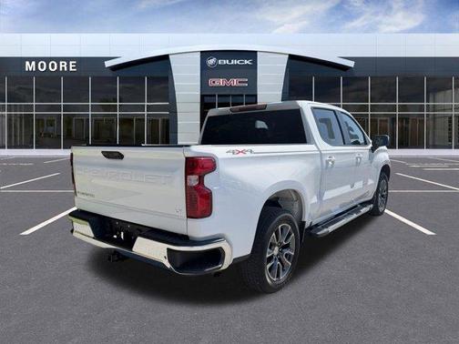 Summit White 2023 Chevrolet Silverado 1500 LT