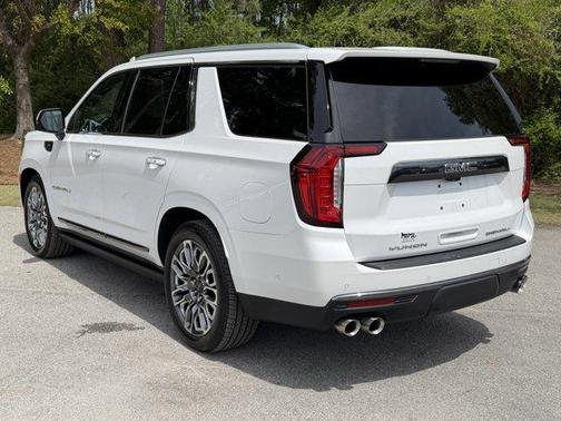 White Frost Tri-Coat 2023 GMC Yukon Denali Ultimate