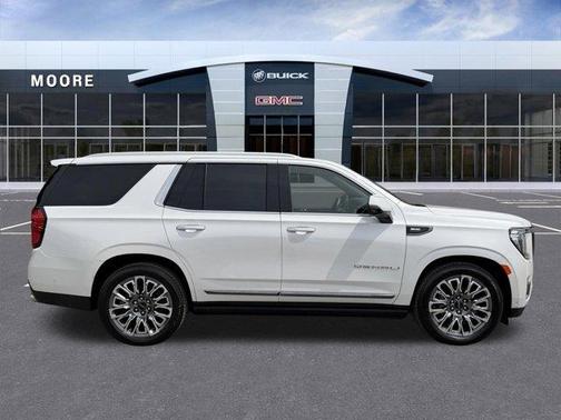 White Frost Tri-Coat 2023 GMC Yukon Denali Ultimate