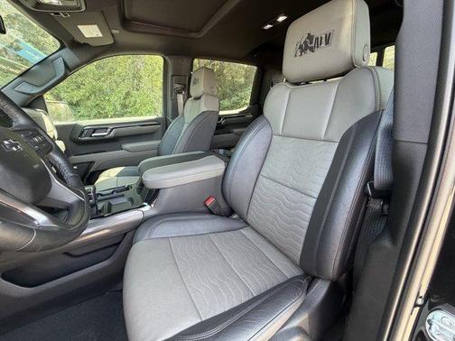Black 2023 Chevrolet Silverado 1500 ZR2