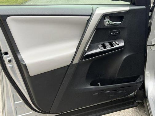 Silver Sky Metallic 2016 Toyota RAV4 Limited