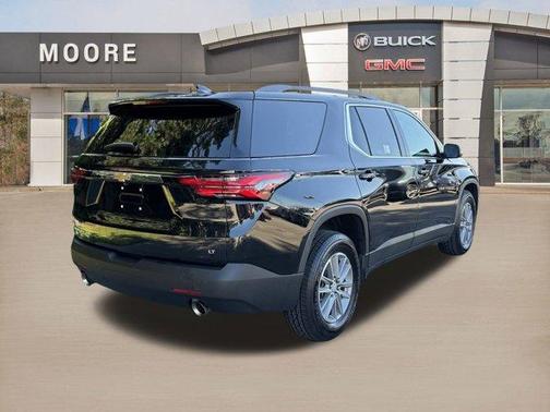 2022 Chevrolet Traverse LT Leather