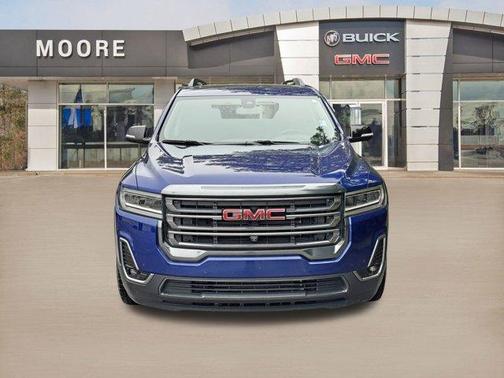 2023 GMC Acadia AT4