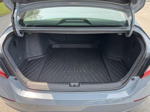 2022 Honda Accord Hybrid Touring