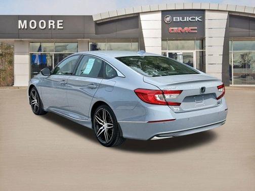 2022 Honda Accord Hybrid Touring