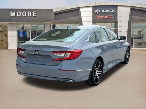 2022 Honda Accord Hybrid Touring