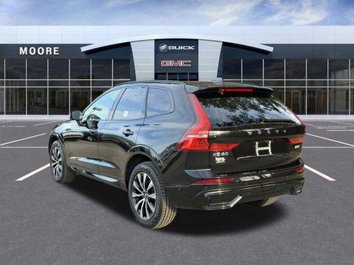 2024 Volvo XC60 B5 Plus Dark Theme