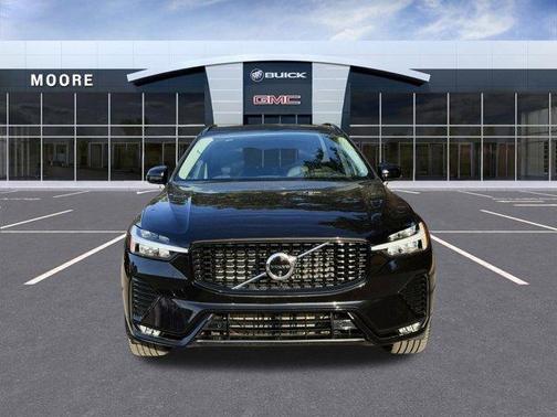 2024 Volvo XC60 B5 Plus Dark Theme