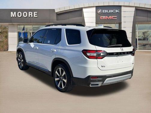 2023 Honda Pilot Touring