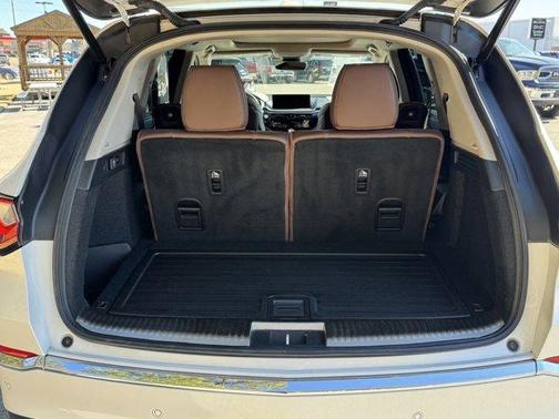 2023 Acura MDX Advance