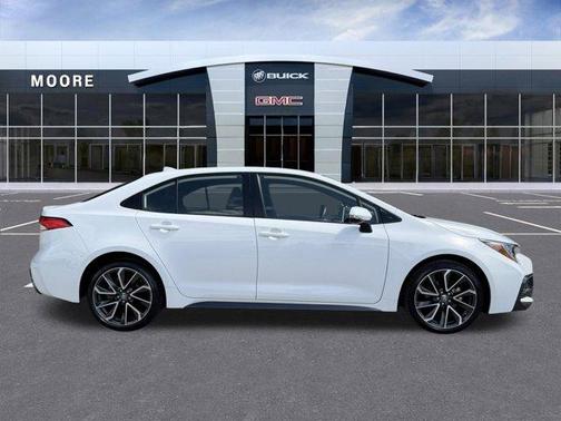 Super White 2021 Toyota Corolla SE