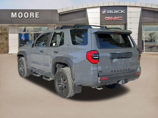 2025 Toyota 4Runner SR5