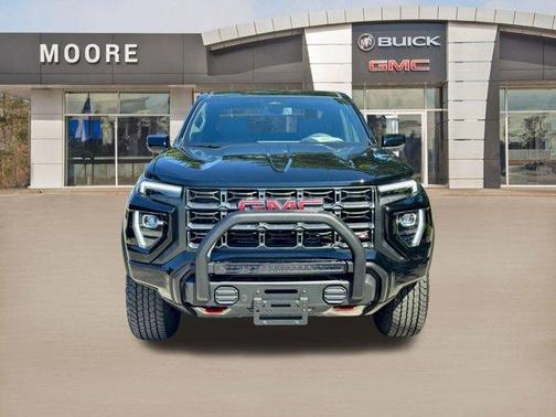 2025 GMC Canyon AT4