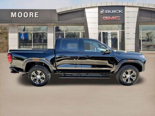 2025 GMC Canyon AT4