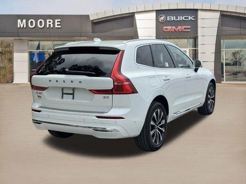 2023 Volvo XC60 B5 Plus Bright Theme