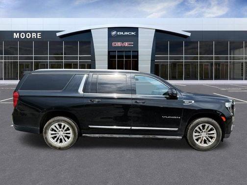 Onyx Black 2022 GMC Yukon XL SLT