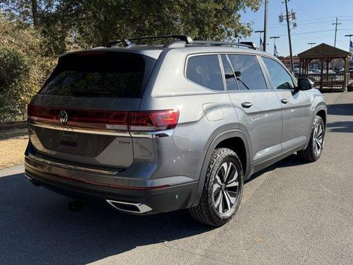 2025 Volkswagen Atlas 2.0T SE