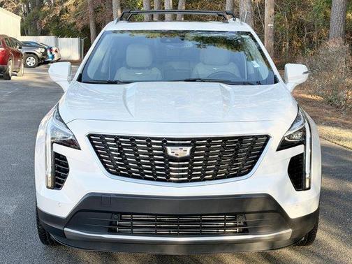 2022 Cadillac XT4 Premium Luxury