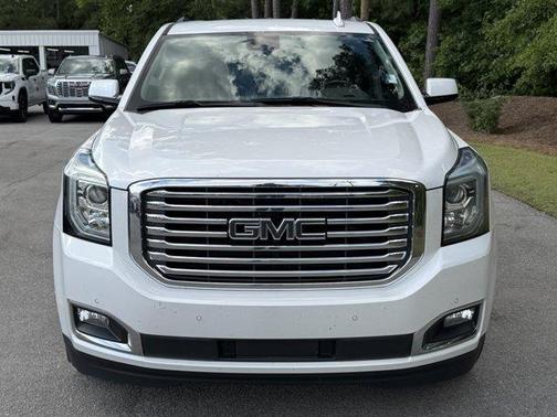 White Frost Tri-Coat 2020 GMC Yukon SLT