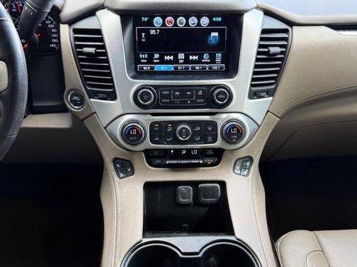 White Frost Tri-Coat 2020 GMC Yukon SLT