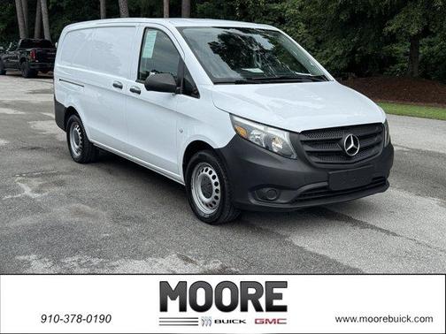 2022 Mercedes-Benz Metris Base
