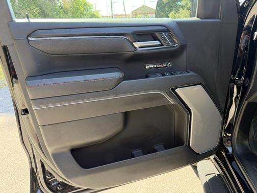 Onyx Black 2024 GMC Sierra 1500 AT4X