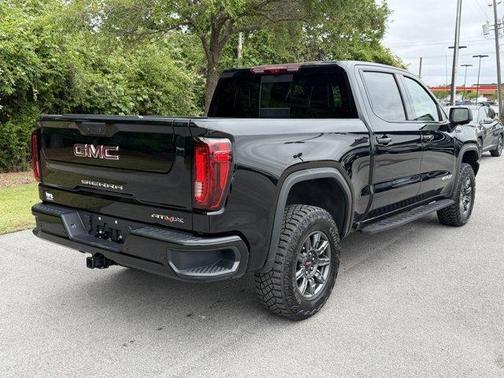 Onyx Black 2024 GMC Sierra 1500 AT4X