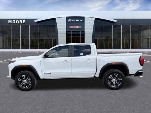Summit White 2023 GMC Canyon AT4