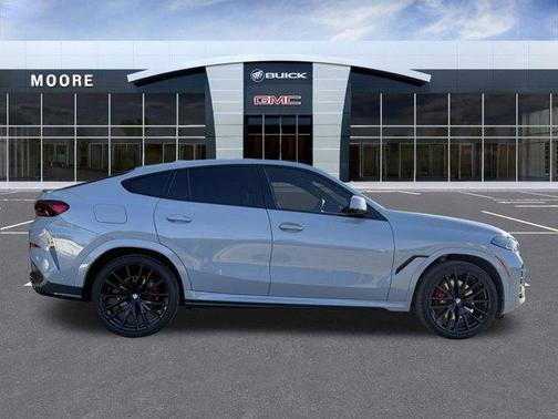 2025 BMW X6 xDrive40i