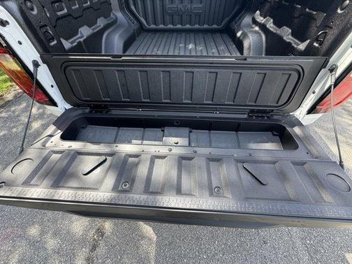 2025 GMC Canyon 2WD Elevation