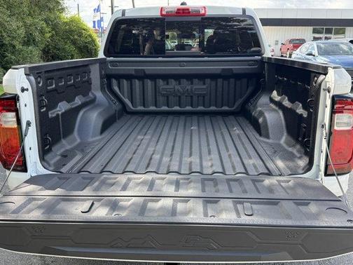 2025 GMC Canyon 2WD Elevation