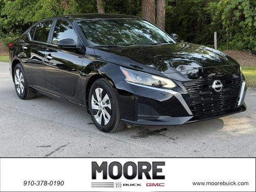 Black 2025 Nissan Altima S