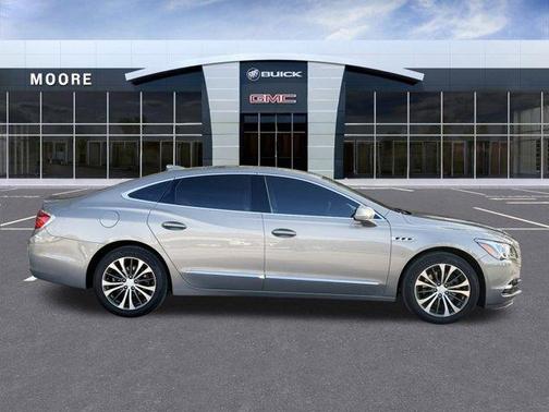 2017 Buick LaCrosse Essence