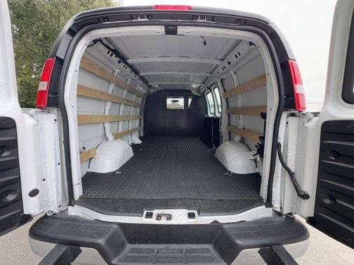 2024 Chevrolet Express 2500 Work Van