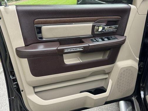 2016 RAM 1500 Laramie
