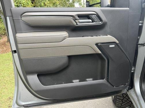 2025 Chevrolet Silverado 2500 ZR2