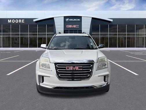 White Frost Tri-Coat 2017 GMC Terrain SLT