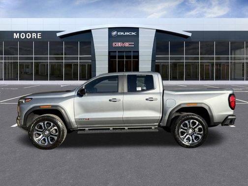 2024 GMC Canyon AT4