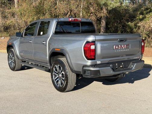 2024 GMC Canyon AT4